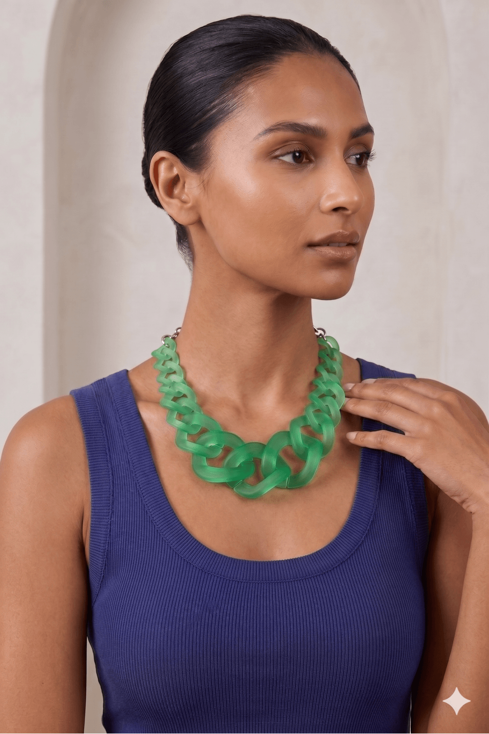 Green Frosted Prism Chunky Link Statement Necklace - Image 2