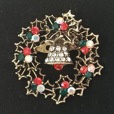 Antique look Bell and Wreath Brooch