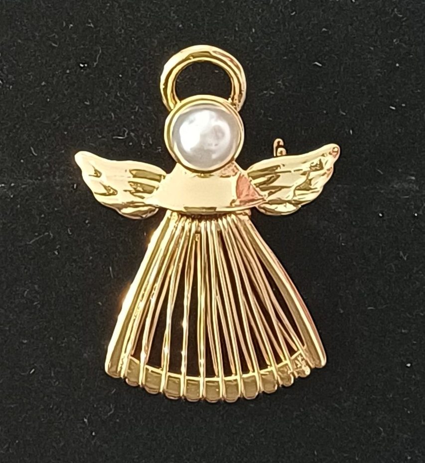 Gold Filigree Angel Brooch