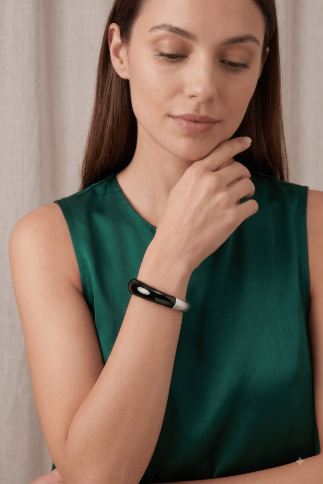 Black and Silvertone Hinged Graduated Bangle - Image 2